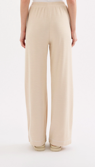 Sutton Pant